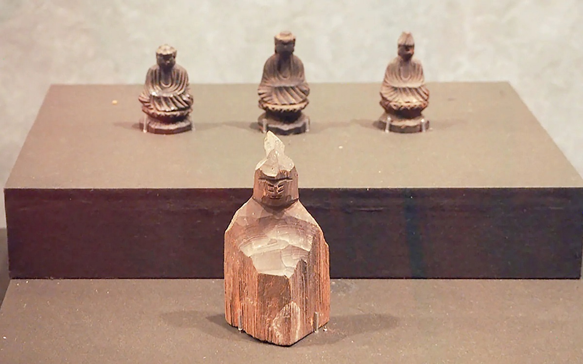 古都・飛騨高山に今も残る「微笑む仏像」。稀代の仏師・円空の作品を 